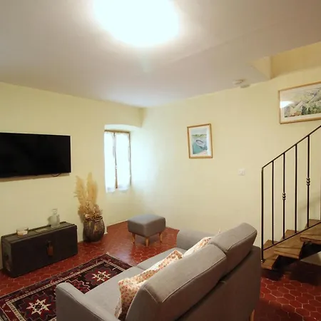 Casa Giulia LʼÎle-Rousse